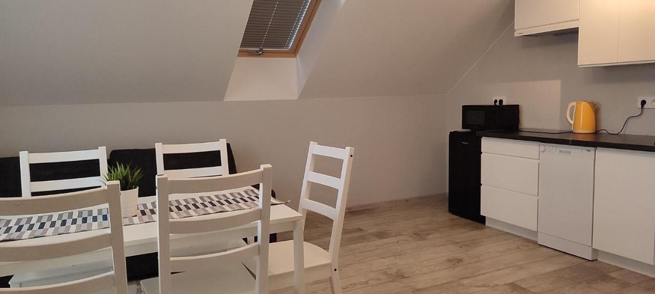 Apartamenty Wilga Z Calorocznym Jacuzzi I Letnim Basenem Exterior foto