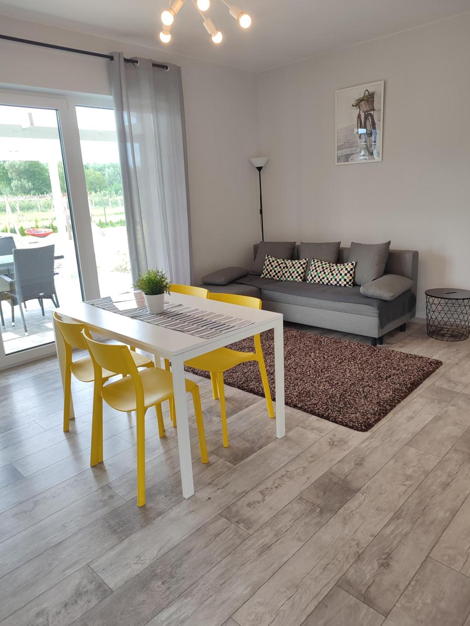 Apartamenty Wilga Z Calorocznym Jacuzzi I Letnim Basenem Habitación foto