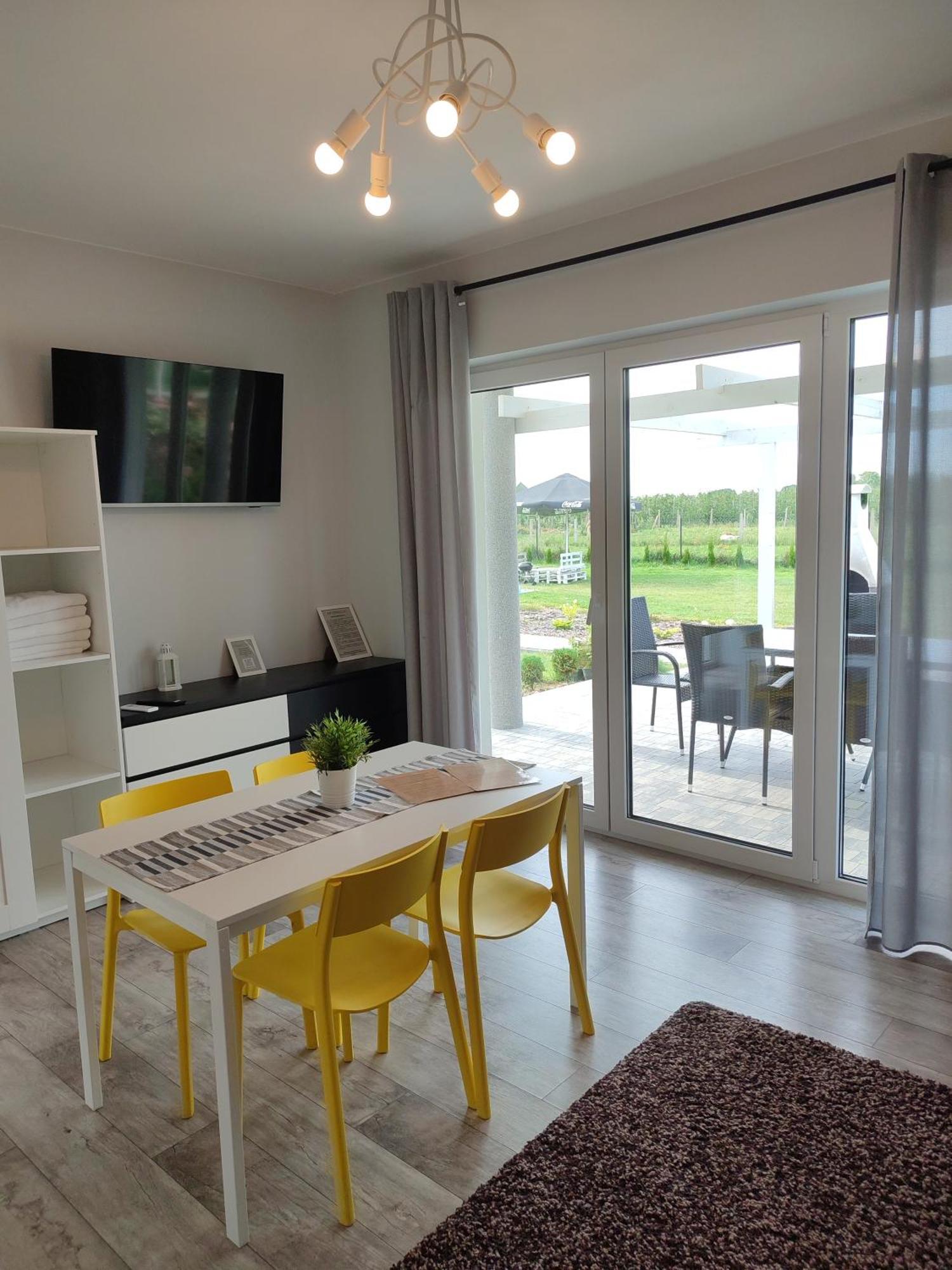 Apartamenty Wilga Z Calorocznym Jacuzzi I Letnim Basenem Habitación foto