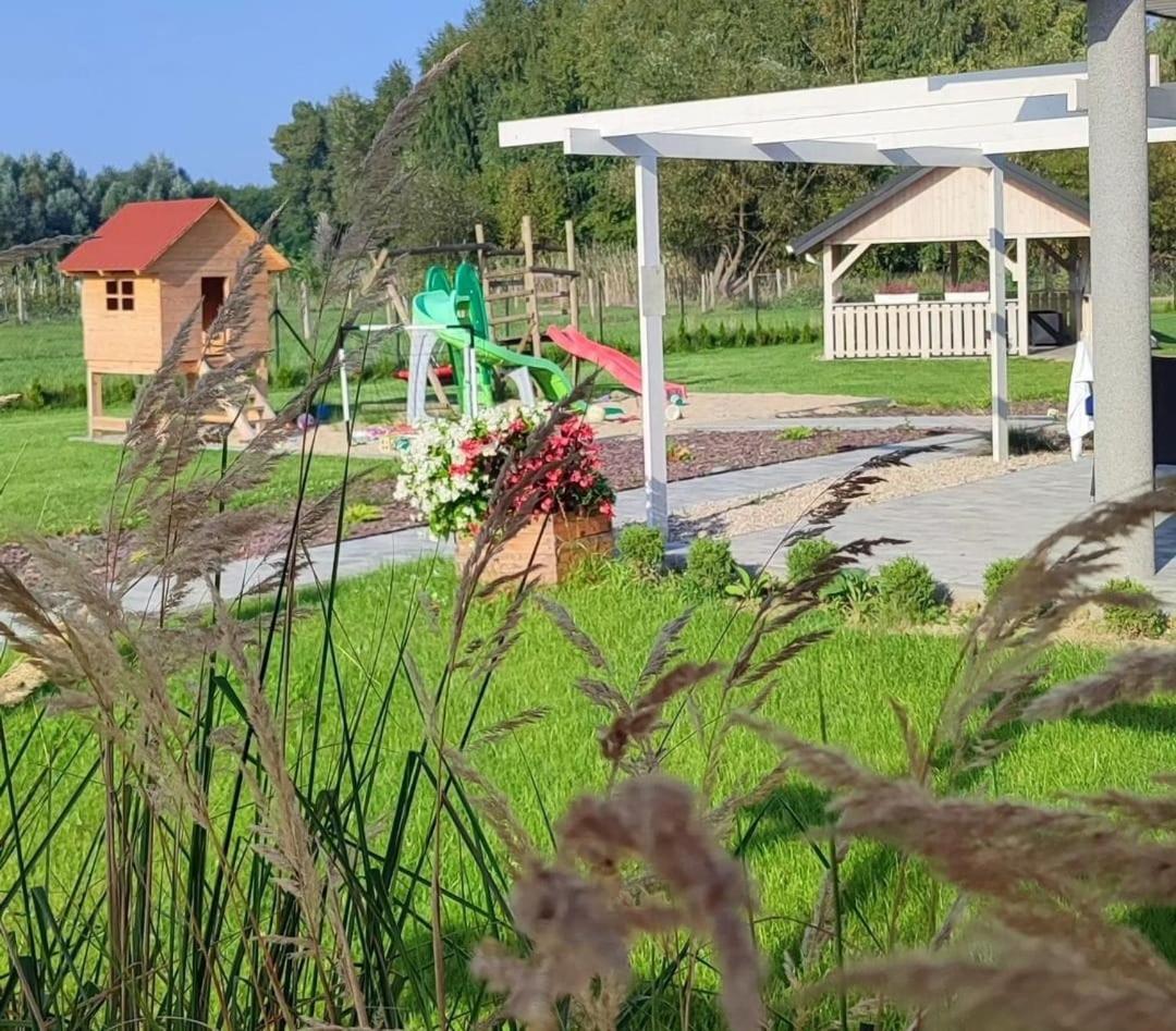 Apartamenty Wilga Z Calorocznym Jacuzzi I Letnim Basenem Exterior foto