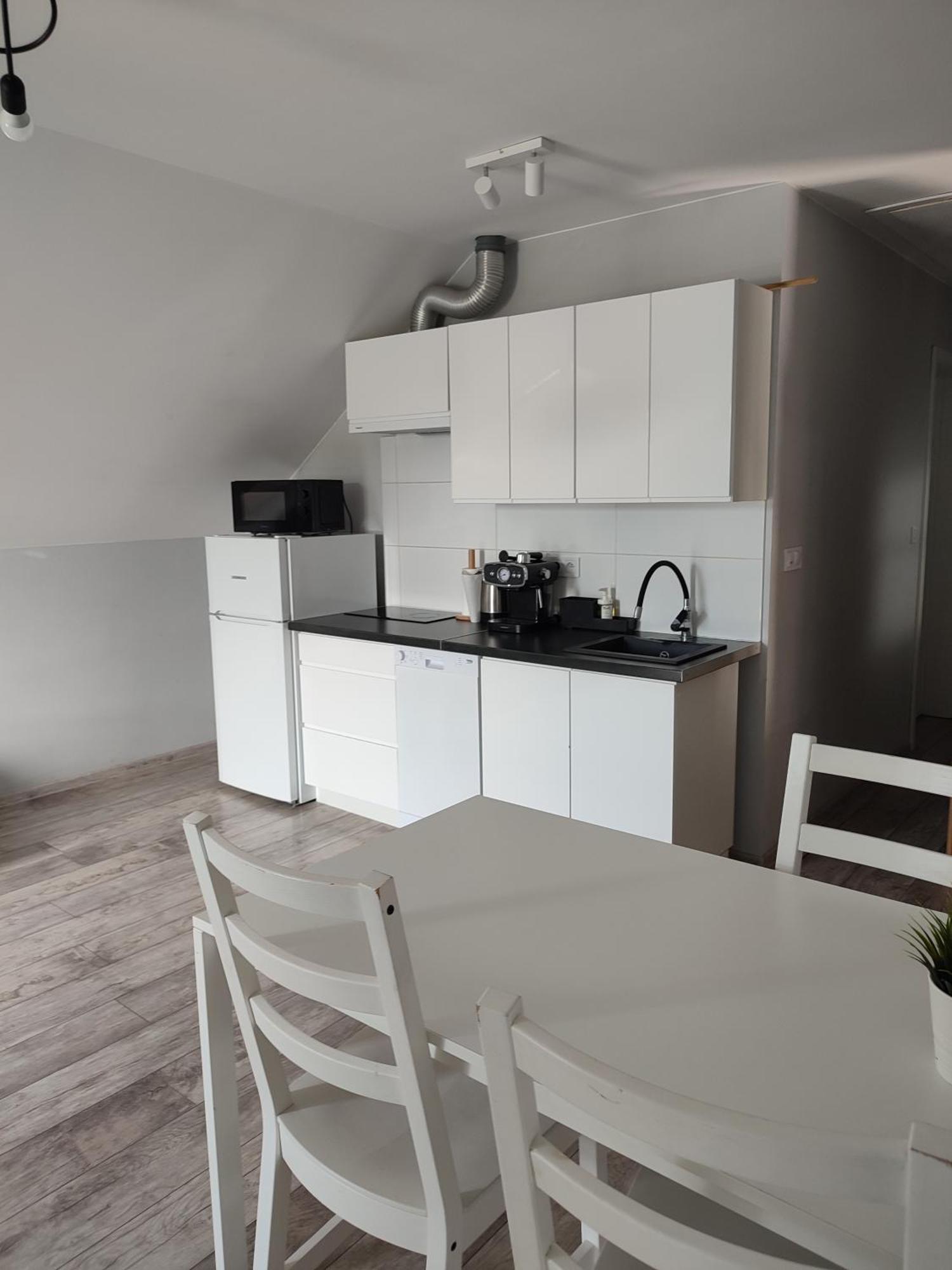 Apartamenty Wilga Z Calorocznym Jacuzzi I Letnim Basenem Exterior foto